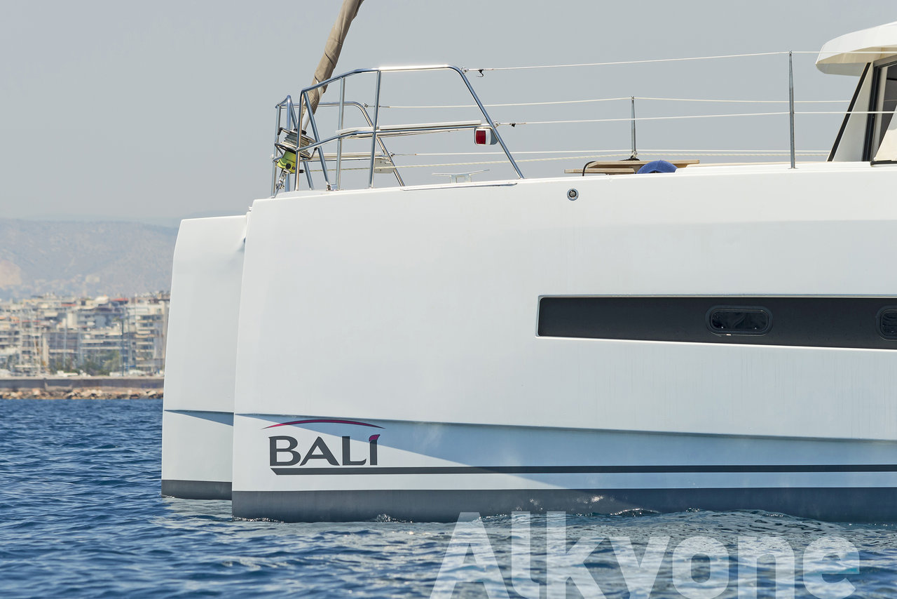 Bali 4.0 - 4 + 2 cab. - Catamaran Charter Pula & Boat hire in Greece Ionian Sea North Ionian Corfu Gouvia Marina Gouvia 5