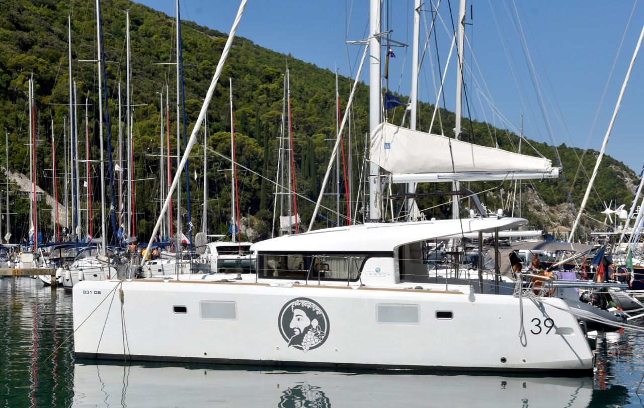 Lagoon 39 - 4 + 2 cab. - Catamaran charter Dubrovnik & Boat hire in Croatia Dubrovnik-Neretva Dubrovnik Komolac ACI Marina Dubrovnik 3