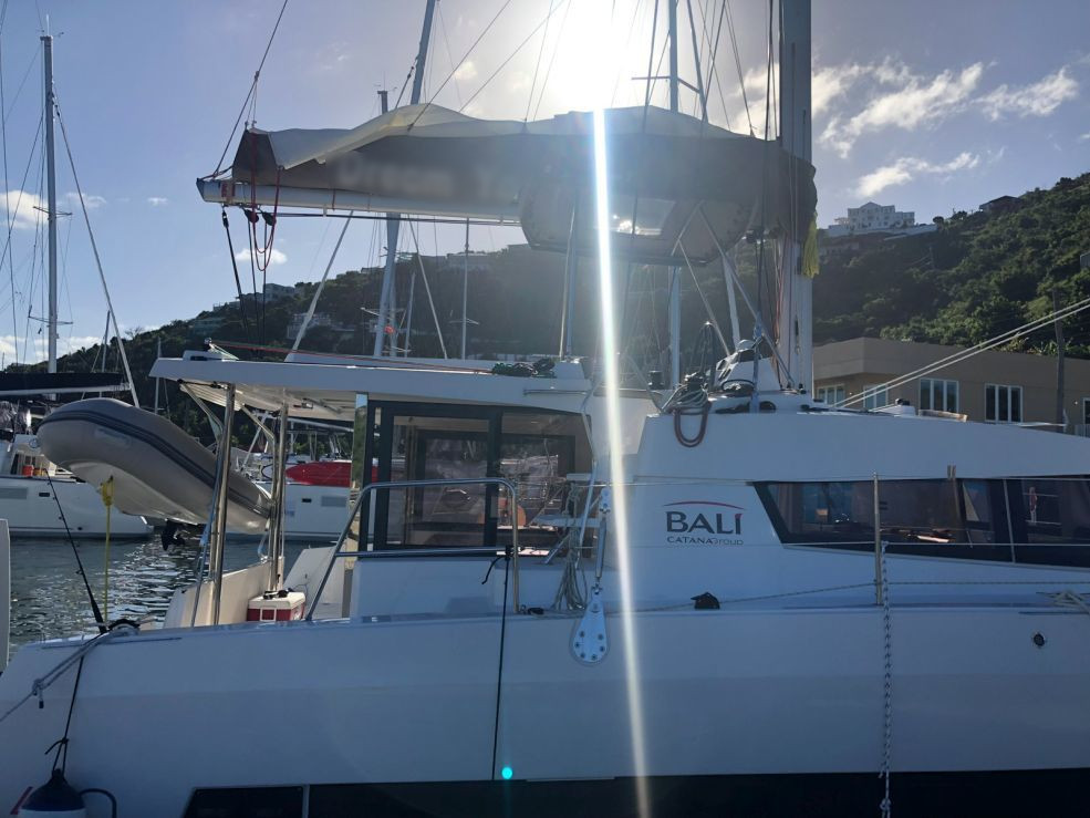 Bali 4.0 - 4 + 2 cab. - Catamaran Charter Guadeloupe & Boat hire in Guadeloupe Pointe a Pitre Marina de Bas du Fort 4