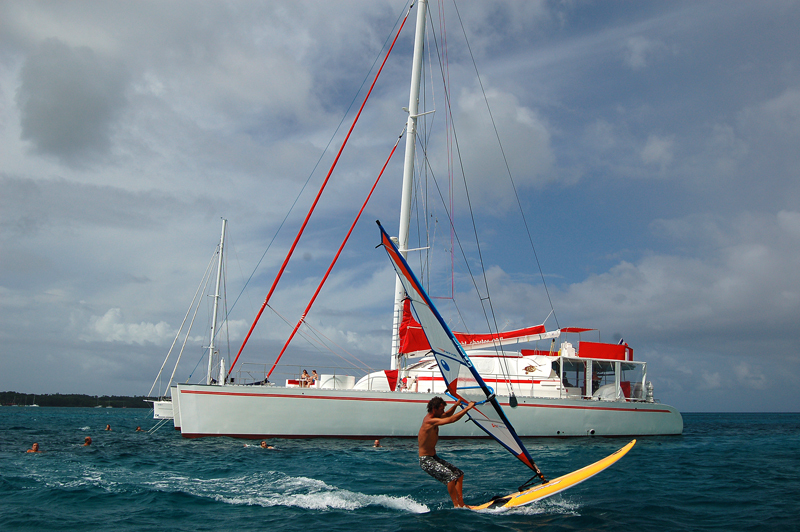 Dream 82 - Luxury yacht charter Australia & Boat hire in Australia Queensland Whitsundays Coral Sea Marina 4