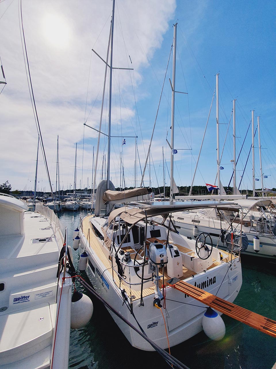 Sun Odyssey 410 - 3 cab. - Yacht Charter Vodice & Boat hire in Croatia Šibenik Vodice Vodice 5