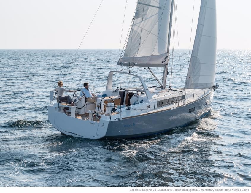 Oceanis 38 - 3 cab. - Yacht Charter Roses & Boat hire in Spain Catalonia Costa Brava Girona Roses Marina d'Empuriabrava 1