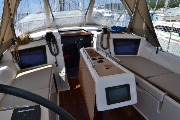 Dufour 360 GL - 3 cab. - Yacht Charter Sukosan & Boat hire in Croatia Zadar Sukošan Marina D-Marin Dalmacija 4