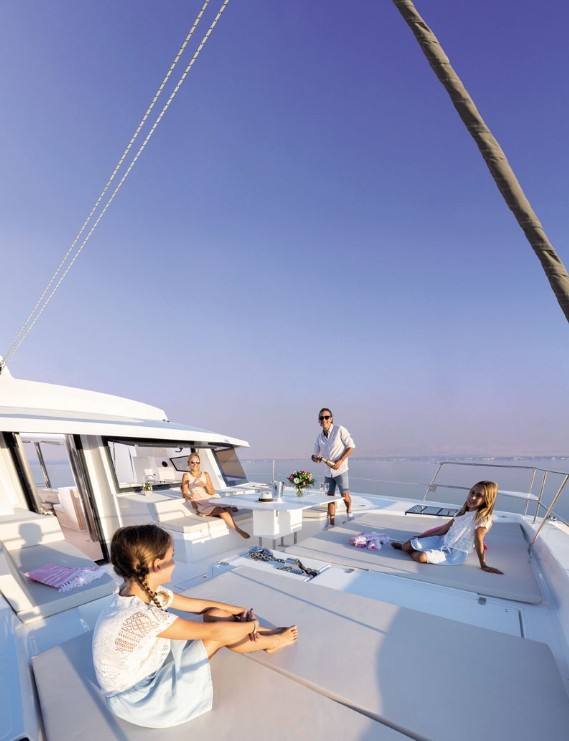 Bali 5.4 - 6 + 2 cab. - Yacht Charter Martinique & Boat hire in Martinique Le Marin Marina du Marin 6