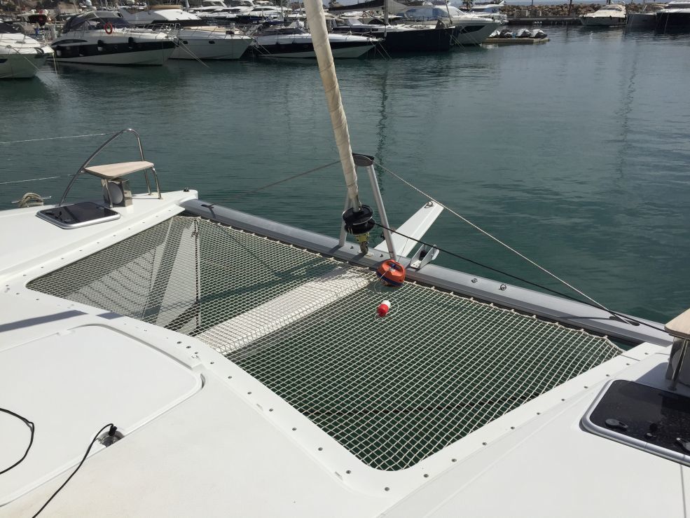 Fountaine Pajot Lucia 40 - Yacht Charter Saint-Mandrier-sur-Mer & Boat hire in France French Riviera Toulon Saint-Mandrier-sur-Mer Port Pin Rolland 6