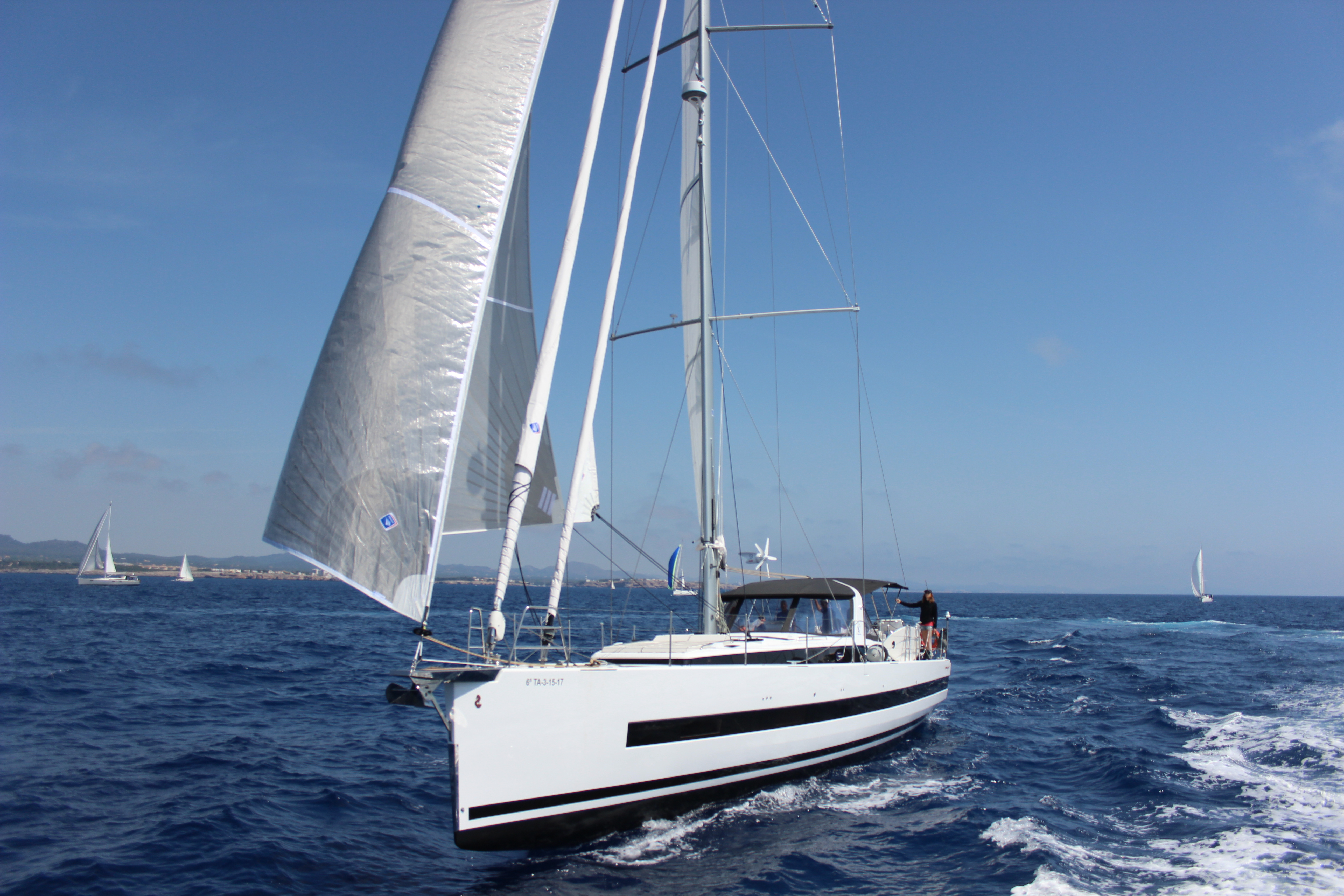 Oceanis Yacht 62 - 3 + 1 - Luxury yacht charter Balearics & Boat hire in Spain Balearic Islands Mallorca El Arenal Club Nautic S`Arenal 3