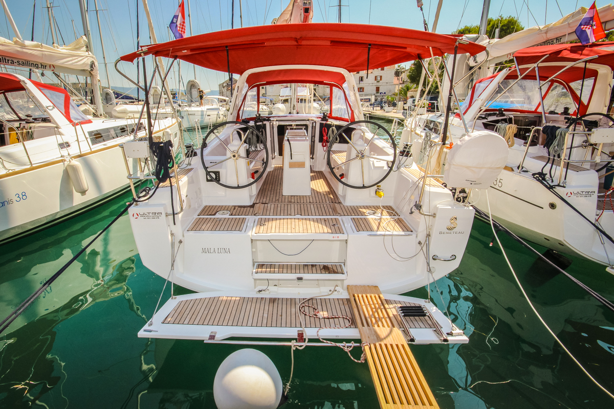 Oceanis 35 - Yacht Charter Pula & Boat hire in Croatia Istria and Kvarner Gulf Pula Pomer ACI Marina Pomer 1