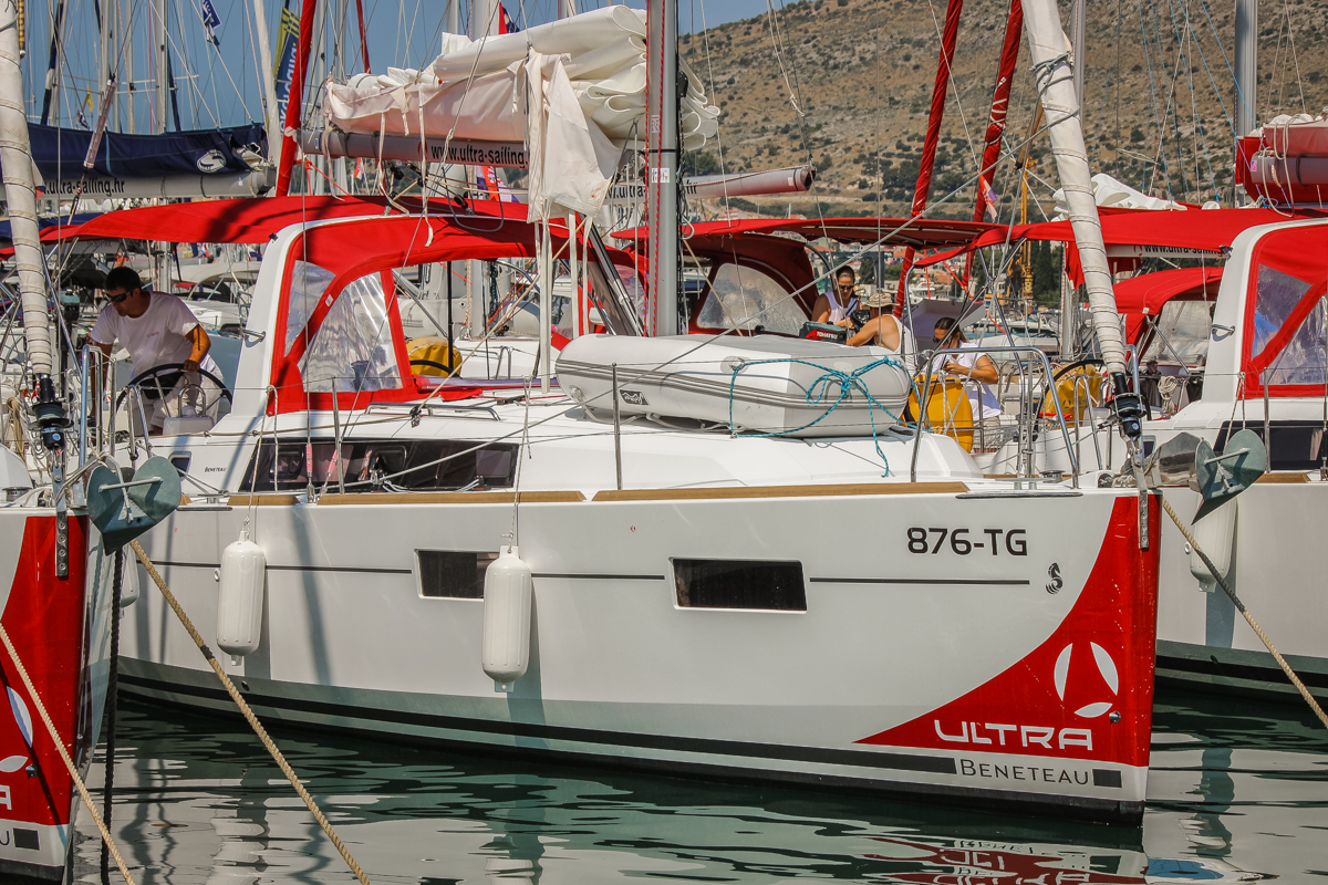 Oceanis 35 - Yacht Charter Pula & Boat hire in Croatia Istria and Kvarner Gulf Pula Pomer ACI Marina Pomer 4