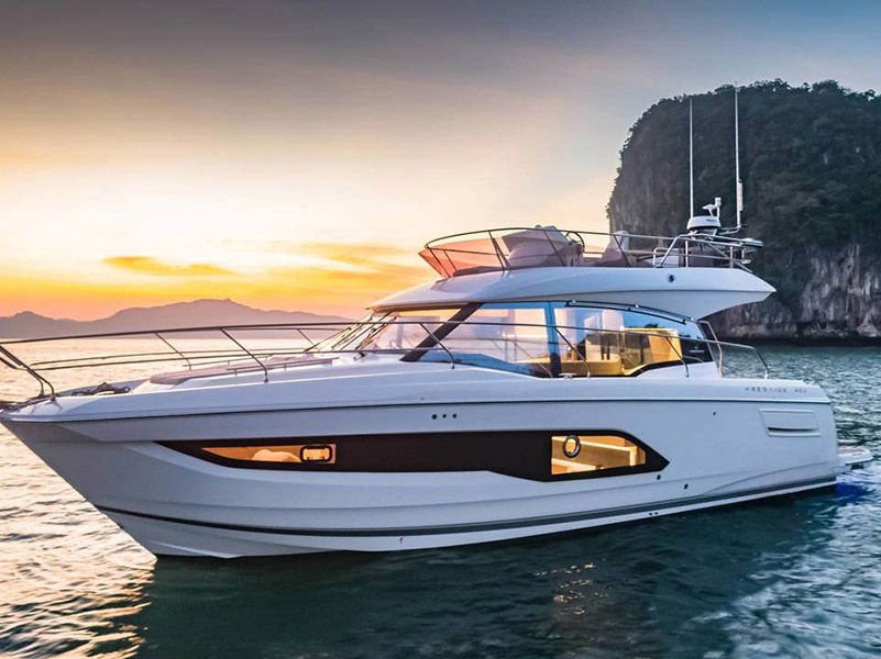 Prestige 420 Fly - Gulet rental worldwide & Boat hire in Croatia Šibenik Marina Mandalina 5