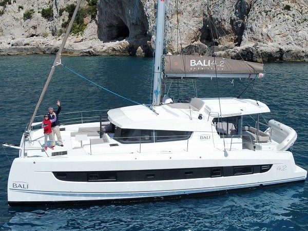 Bali 4.2 - Catamaran charter Naples & Boat hire in Italy Campania Bay of Naples Castellammare di Stabia Marina di Stabia 2