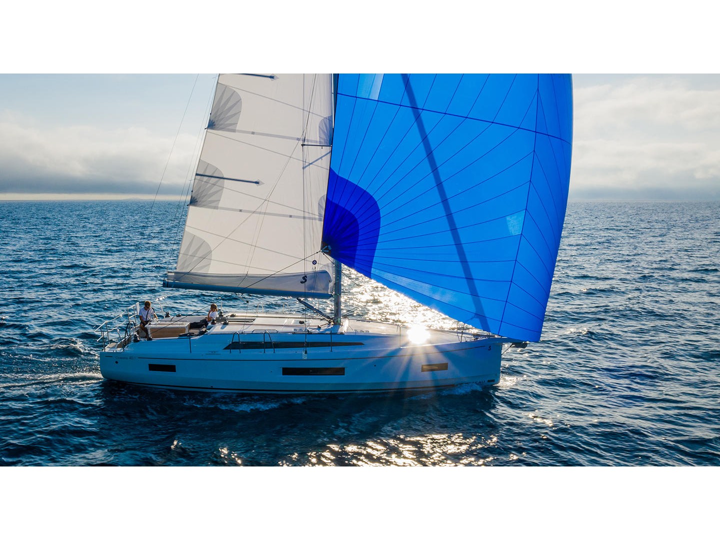 Oceanis 40.1 - Yacht Charter Furnari & Boat hire in Italy Sicily Aeolian Islands Furnari Marina Portorosa 1