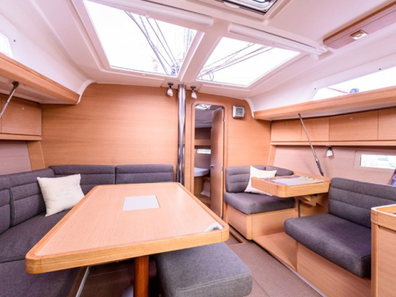 Dufour 410 Grand Large - Yacht Charter Bormes-les-Mimosas & Boat hire in France French Riviera Bormes-les-Mimosas Port de Bormes-les-Mimosas 2