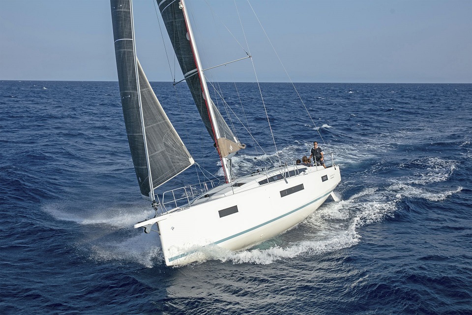 Sun Odyssey 410 - 3 cab. - Yacht Charter Skiathos & Boat hire in Greece Sporades Skiathos Skiathos 4