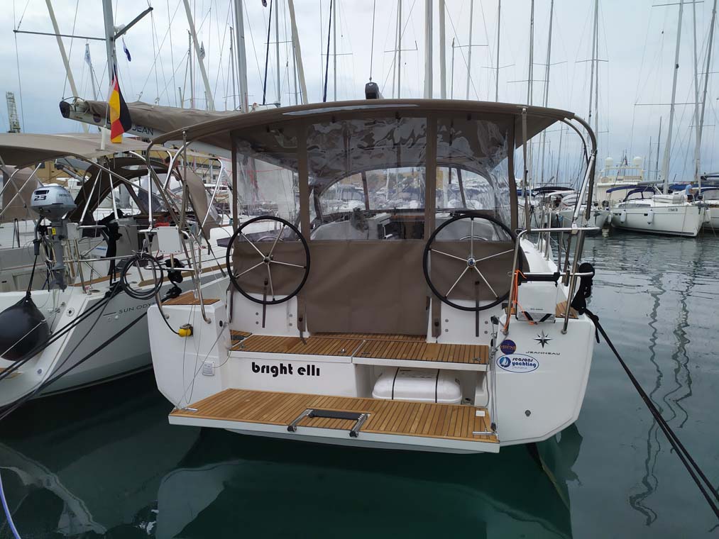 Sun Odyssey 380 - Yacht Charter Portocolom & Boat hire in Spain Balearic Islands Mallorca Portocolom Porto Colom 1