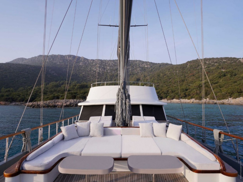 Gulet - Gulet charter Greece & Boat hire in Greece Athens and Saronic Gulf Lavrion Lavrion Main Port 6