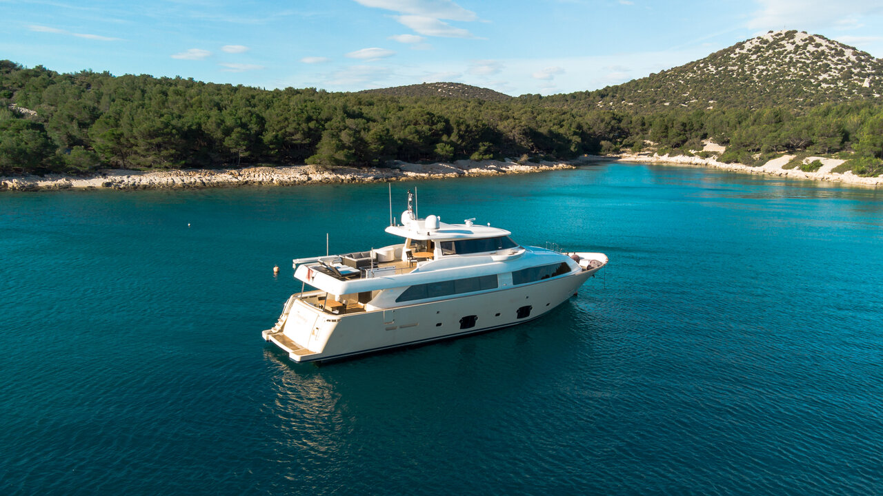 Custom Line Navetta 26 - Superyacht charter Croatia & Boat hire in Croatia Šibenik Marina Mandalina 5