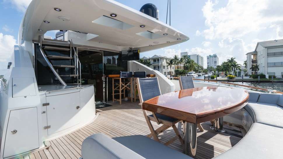 HELIOS - Yacht Charter Chesapeake Bay & Boat hire in US East Coast & Bahamas 4