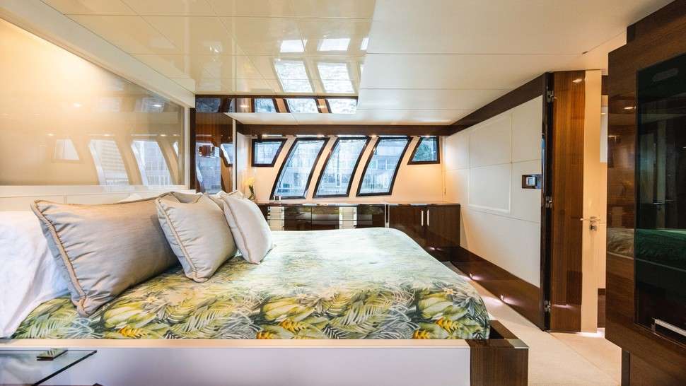 HELIOS - Yacht Charter Newport & Boat hire in US East Coast & Bahamas 6