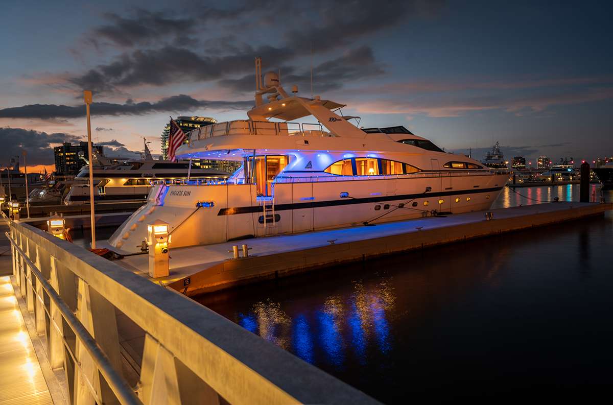 ENDLESS SUN - Yacht Charter Newport & Boat hire in US East Coast & Bahamas 1