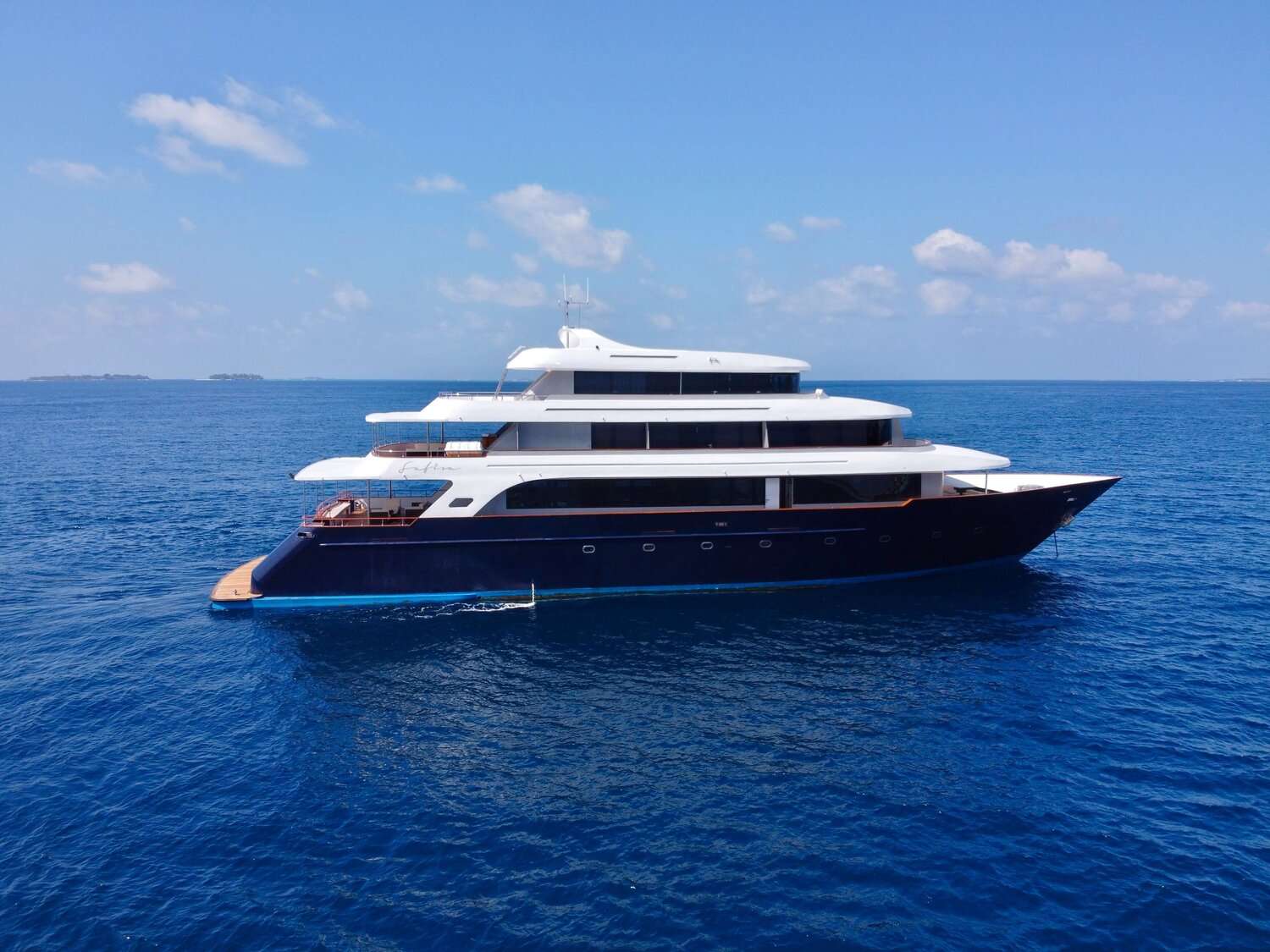 SAFIRA - Superyacht charter Thailand & Boat hire in Indian Ocean & SE Asia 1
