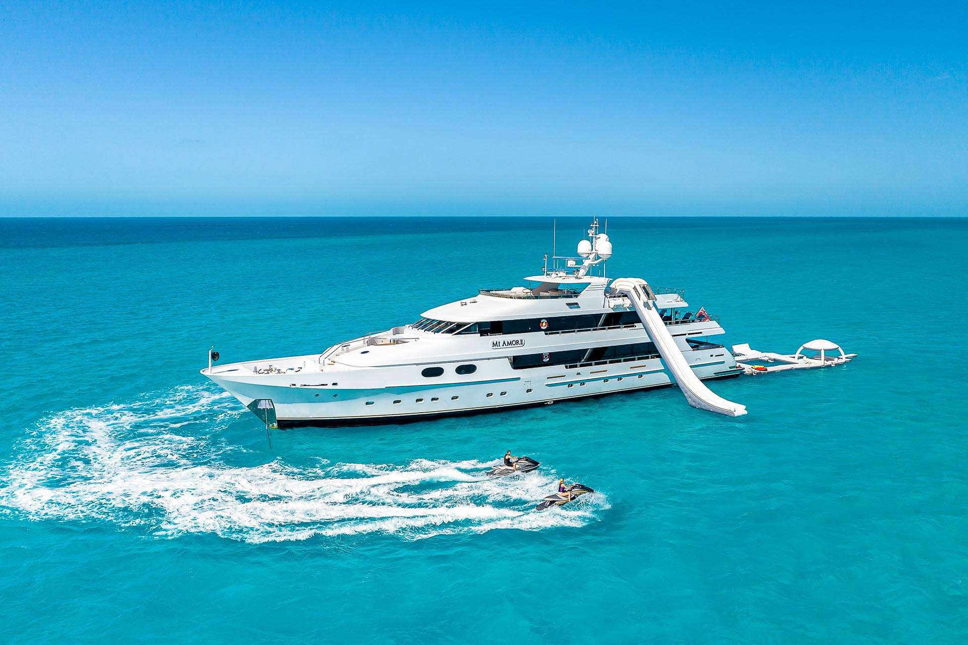 MI AMORE - Yacht Charter Lake Champlain & Boat hire in US East Coast & Bahamas 1