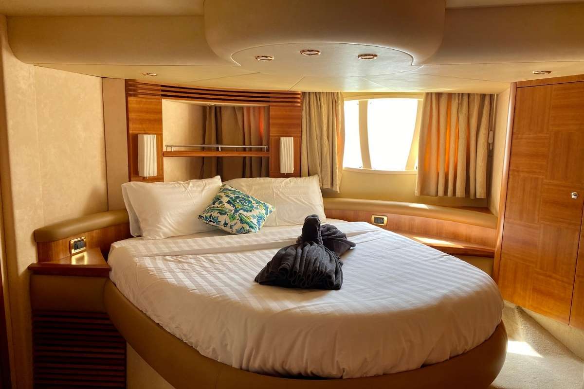 137 PILLARS SPIRIT - Luxury yacht charter Thailand & Boat hire in SE Asia 4
