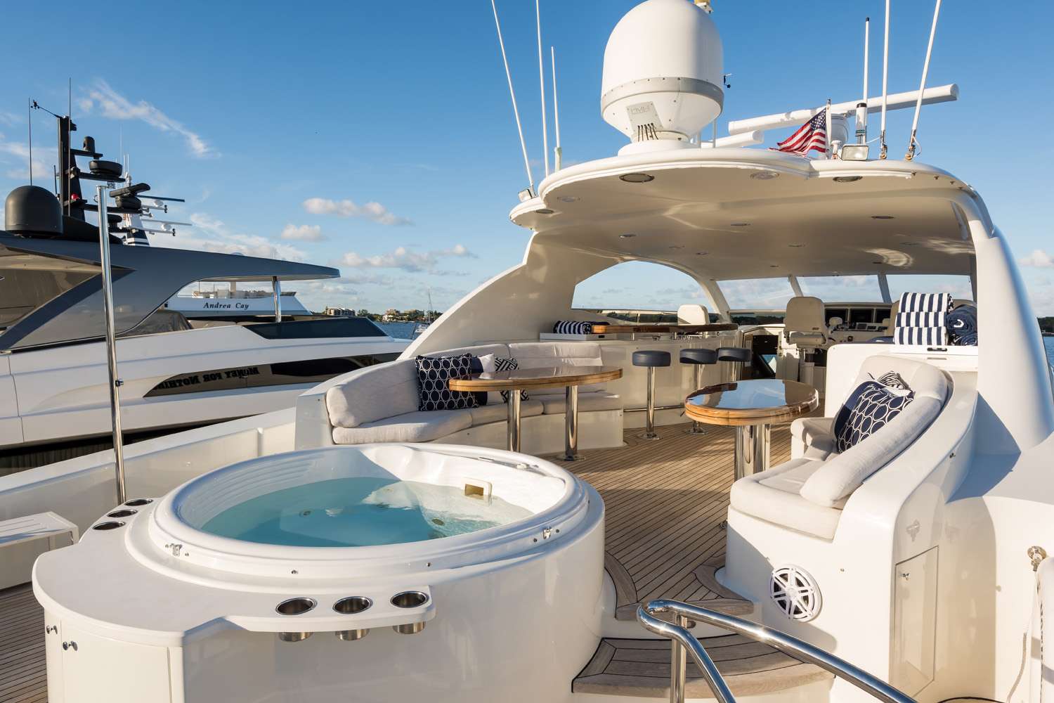 QTR - Yacht Charter Annapolis & Boat hire in US East Coast & Bahamas 5