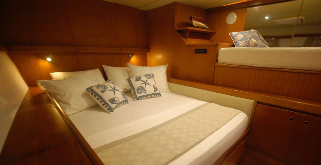 LONESTAR - Superyacht charter Thailand & Boat hire in Indian Ocean & SE Asia 6