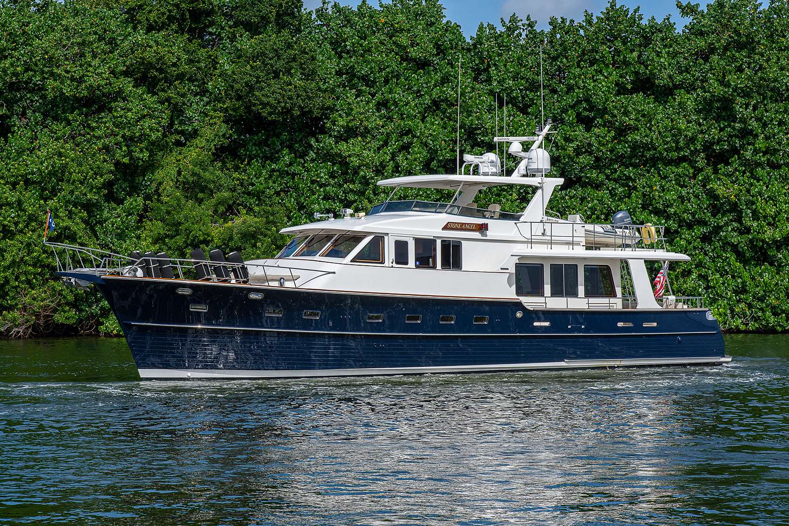 ELLEON - Yacht Charter Newport & Boat hire in US East Coast & Bahamas 1