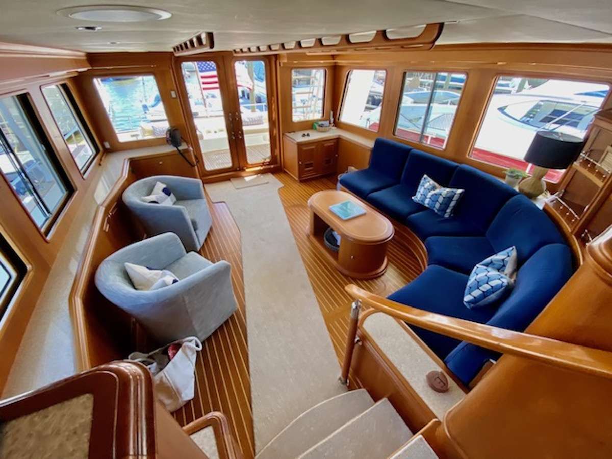 ELLEON - Yacht Charter New England & Boat hire in US East Coast & Bahamas 4