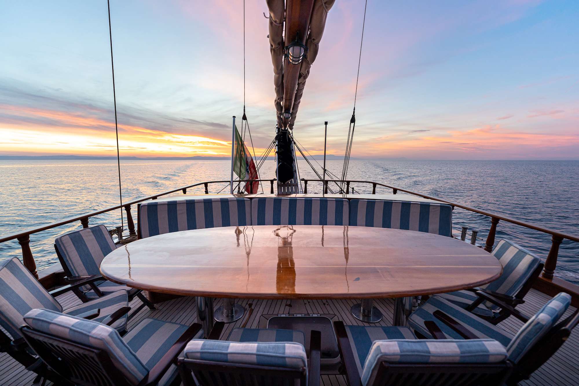 MYRA - Yacht Charter Naxos & Boat hire in Greece 4