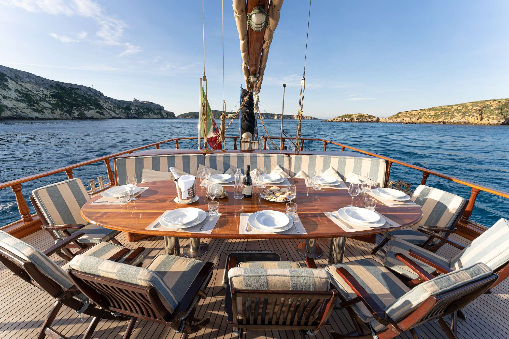 MYRA - Yacht Charter Milos & Boat hire in Greece 5