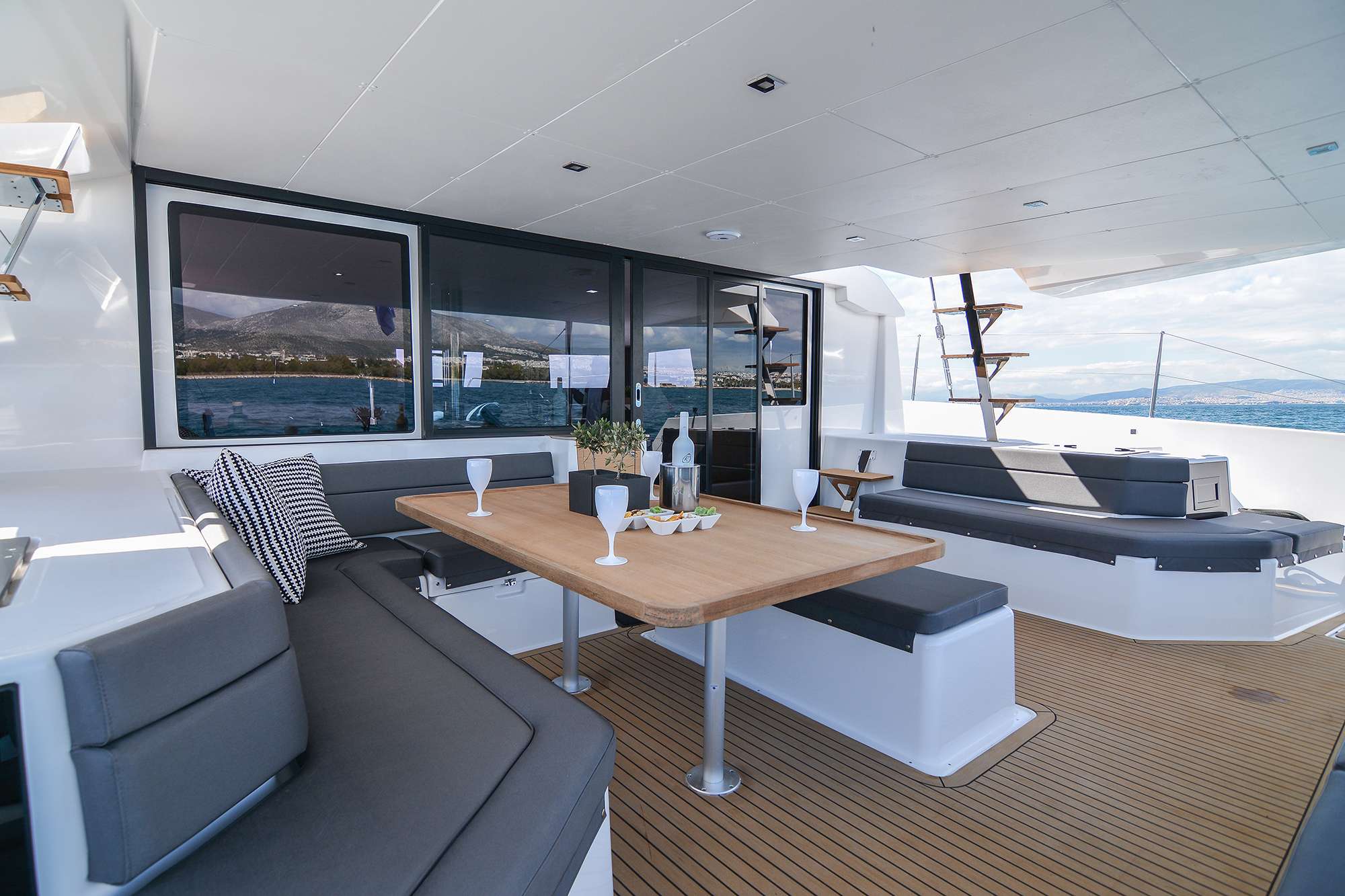 NeuroSeas - Luxury yacht charter British Virgin Islands & Boat hire in Caribbean 4