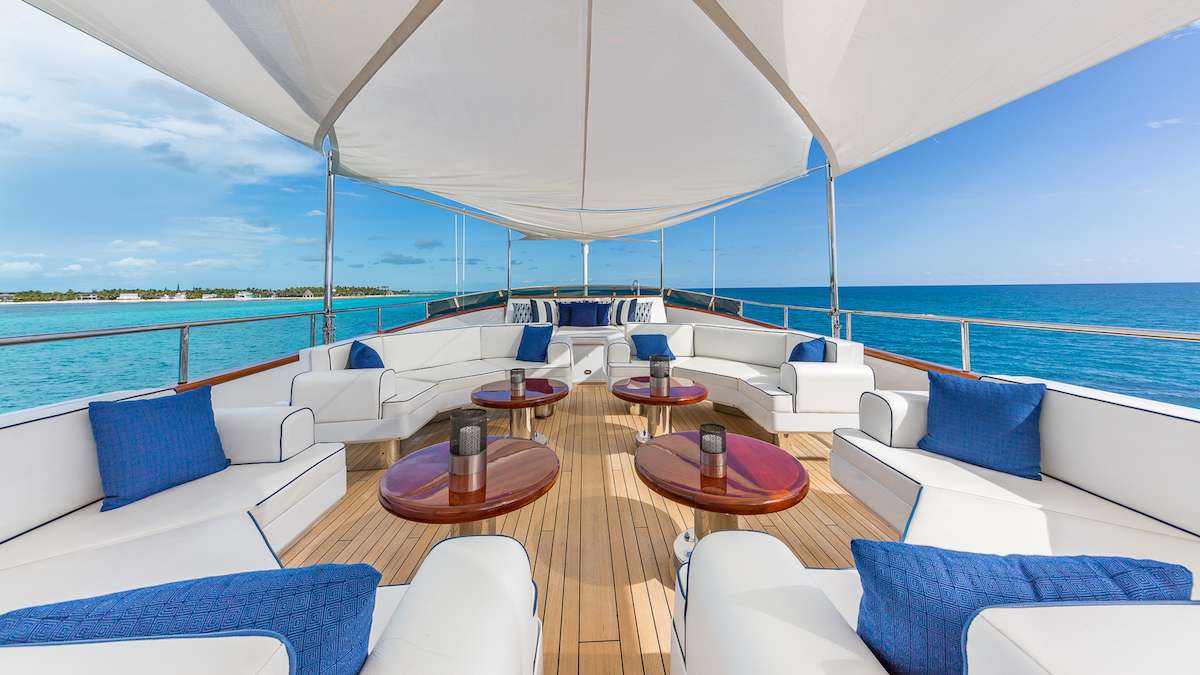 LADY S - Yacht Charter New England & Boat hire in US East Coast & Bahamas 4