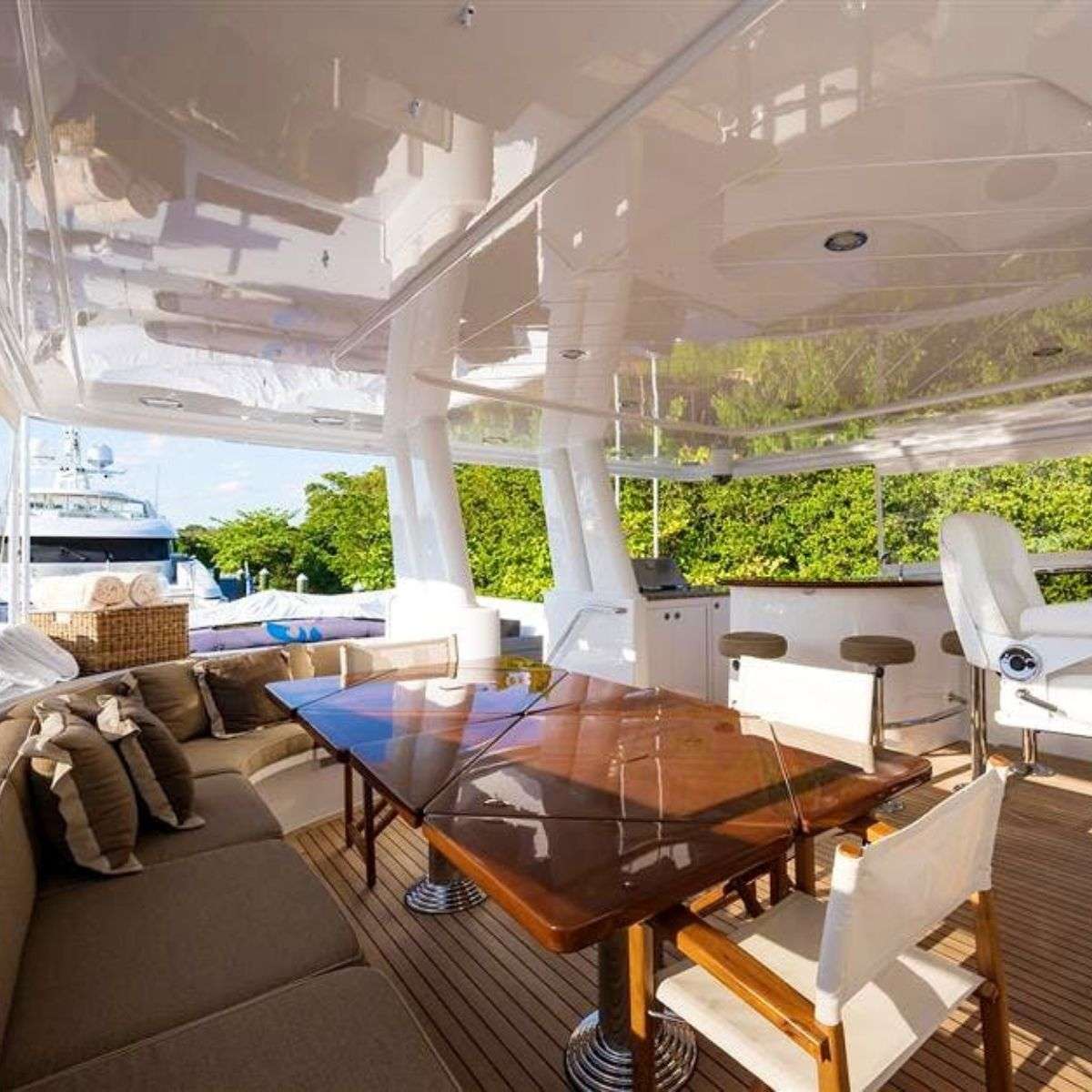 Natural 9 - Yacht Charter New England & Boat hire in US East Coast & Bahamas 5