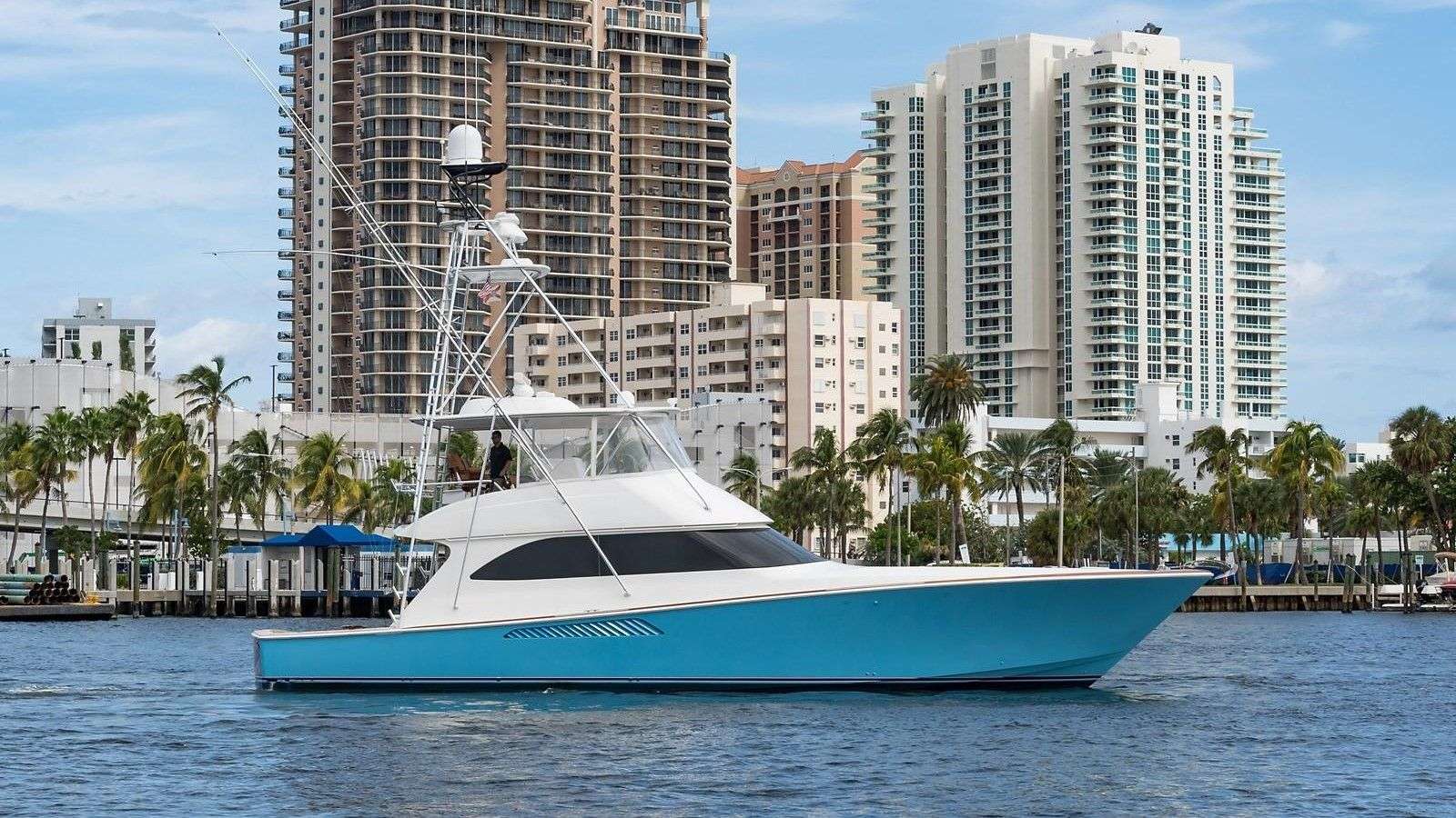 JAYWALKER - Motor Boat Charter Bahamas & Boat hire in Florida & Bahamas 1