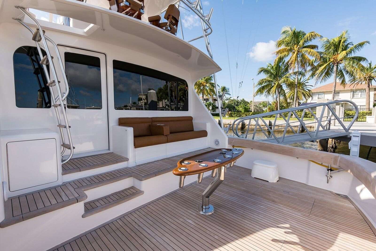JAYWALKER - Yacht Charter Fort Lauderdale & Boat hire in Florida & Bahamas 4