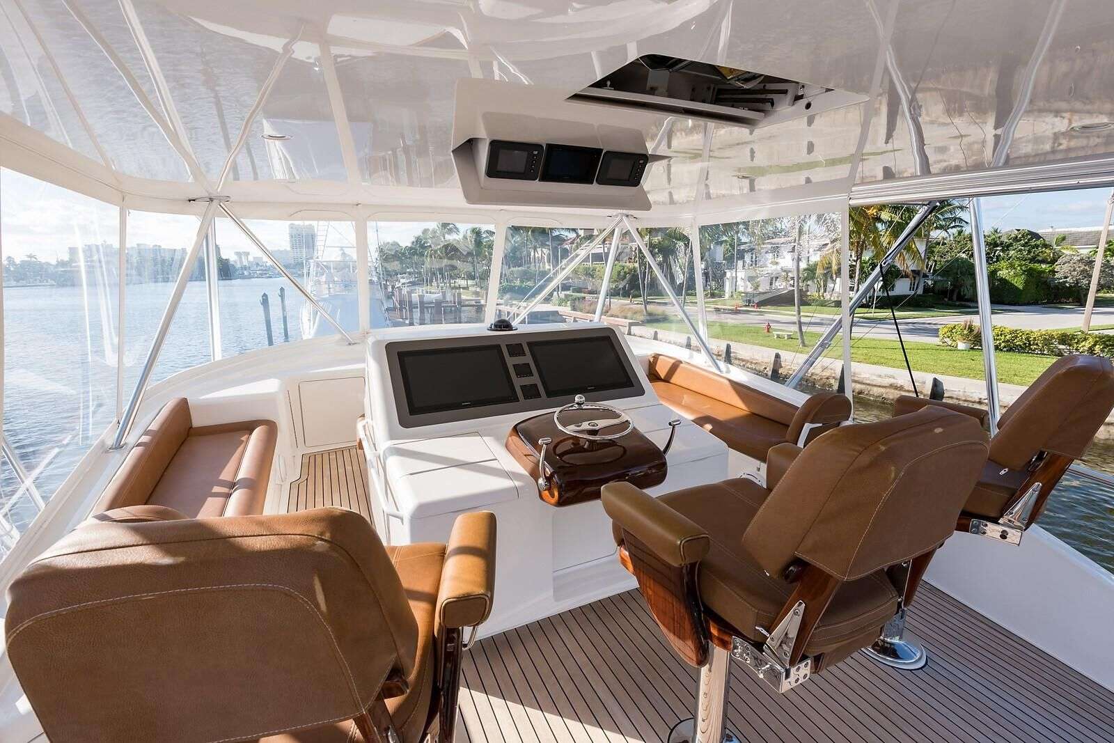 JAYWALKER - Luxury yacht charter Bahamas & Boat hire in Florida & Bahamas 5