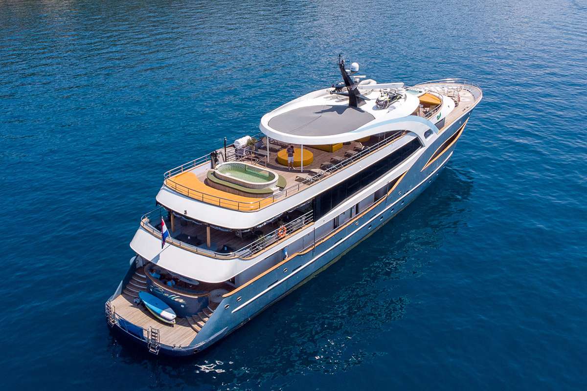 Bella - Yacht Charter Novigrad & Boat hire in Croatia 5