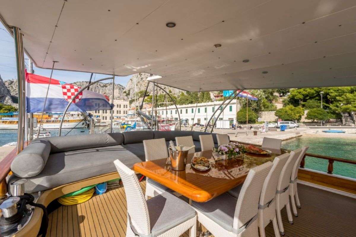 Andjeo  - Yacht Charter Baška Voda & Boat hire in Croatia 4