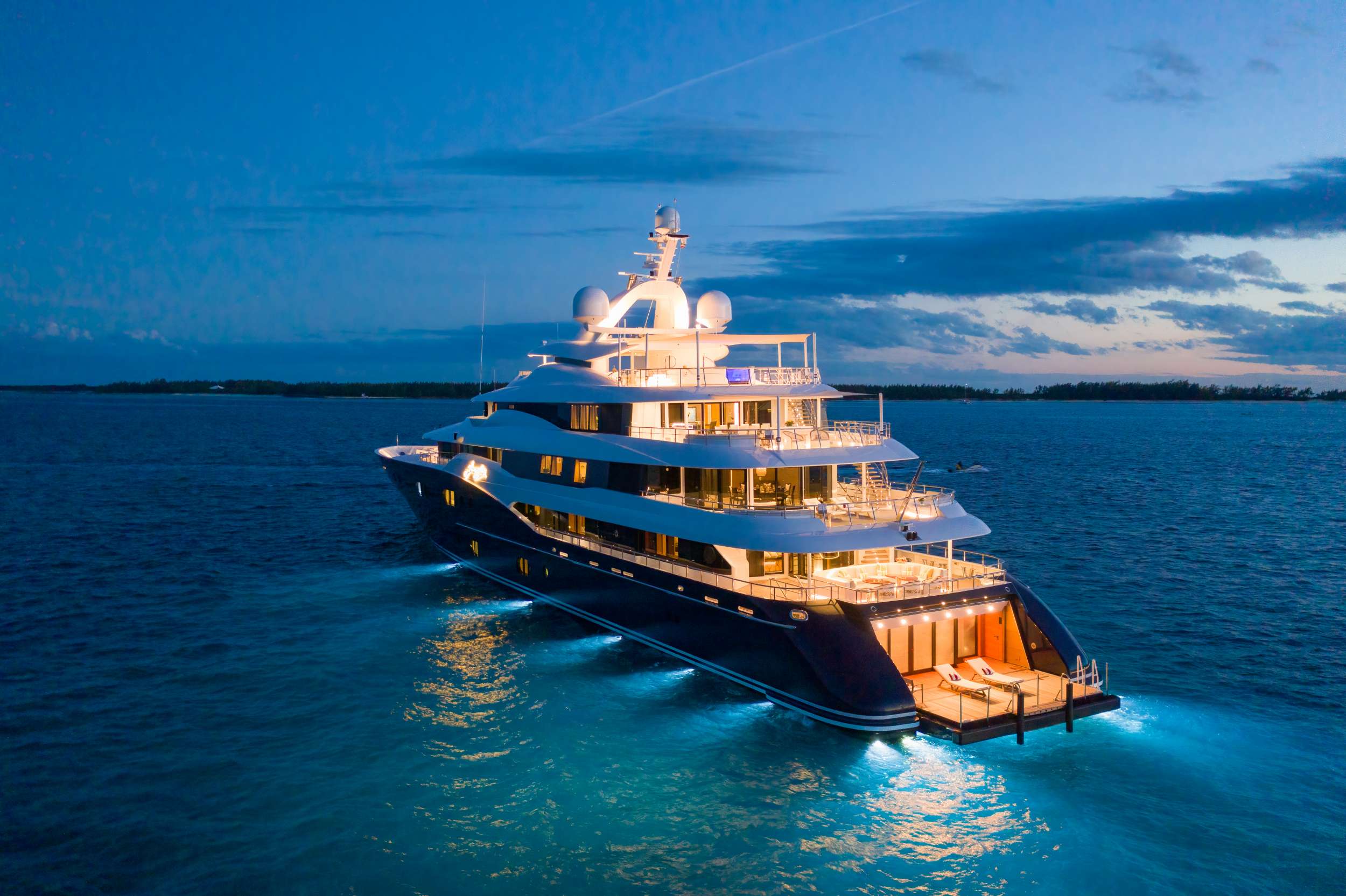 Amaryllis - Motor Boat Charter worldwide & Boat hire in Bahamas 3