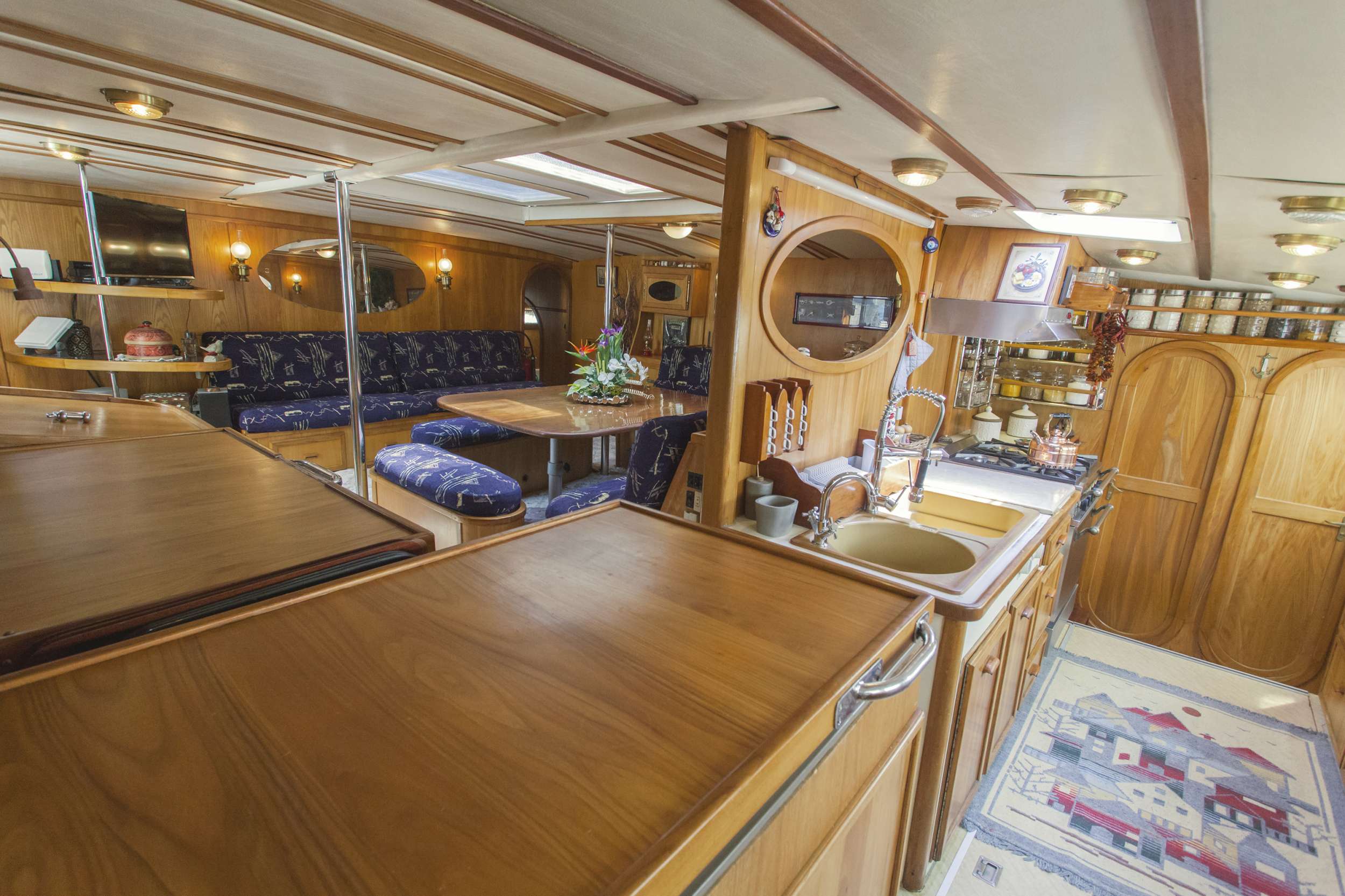 Conan - Catamaran Charter worldwide & Boat hire in Greece 3