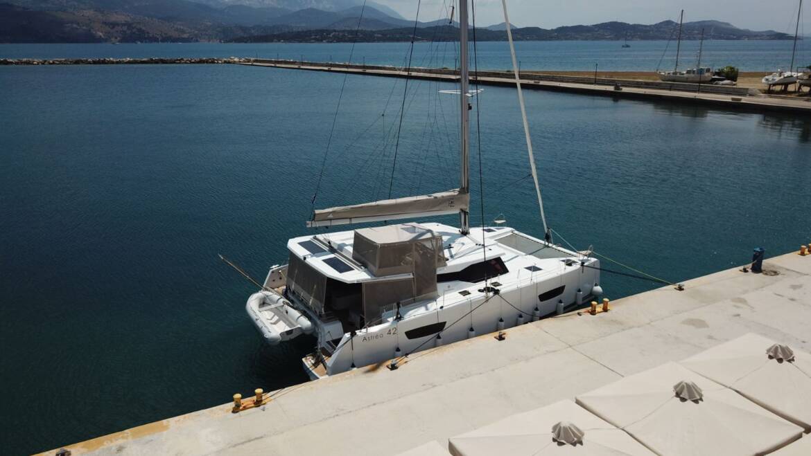 Fountaine Pajot Astrea 42 - 4 + 2 cab. - Catamaran charter Lefkada & Boat hire in Greece Ionian Sea South Ionian Lefkada Lefkas Port of Lefkada 4