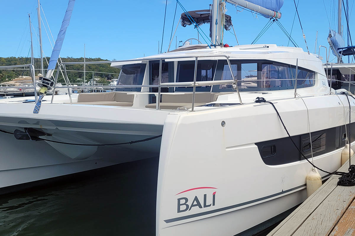 Bali 4.2 - Yacht Charter Marsh Harbour & Boat hire in Bahamas Abaco Islands Marsh Harbour Conch Inn Marina 1