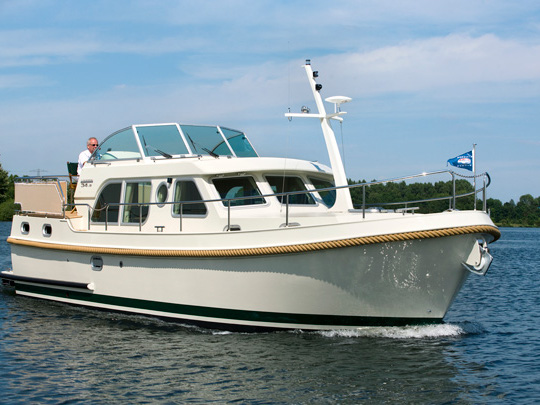 Linssen Grand Sturdy 34.9 AC - Yacht Charter Germany & Boat hire in Germany Werder (Havel) Marina Vulkan Werft 1