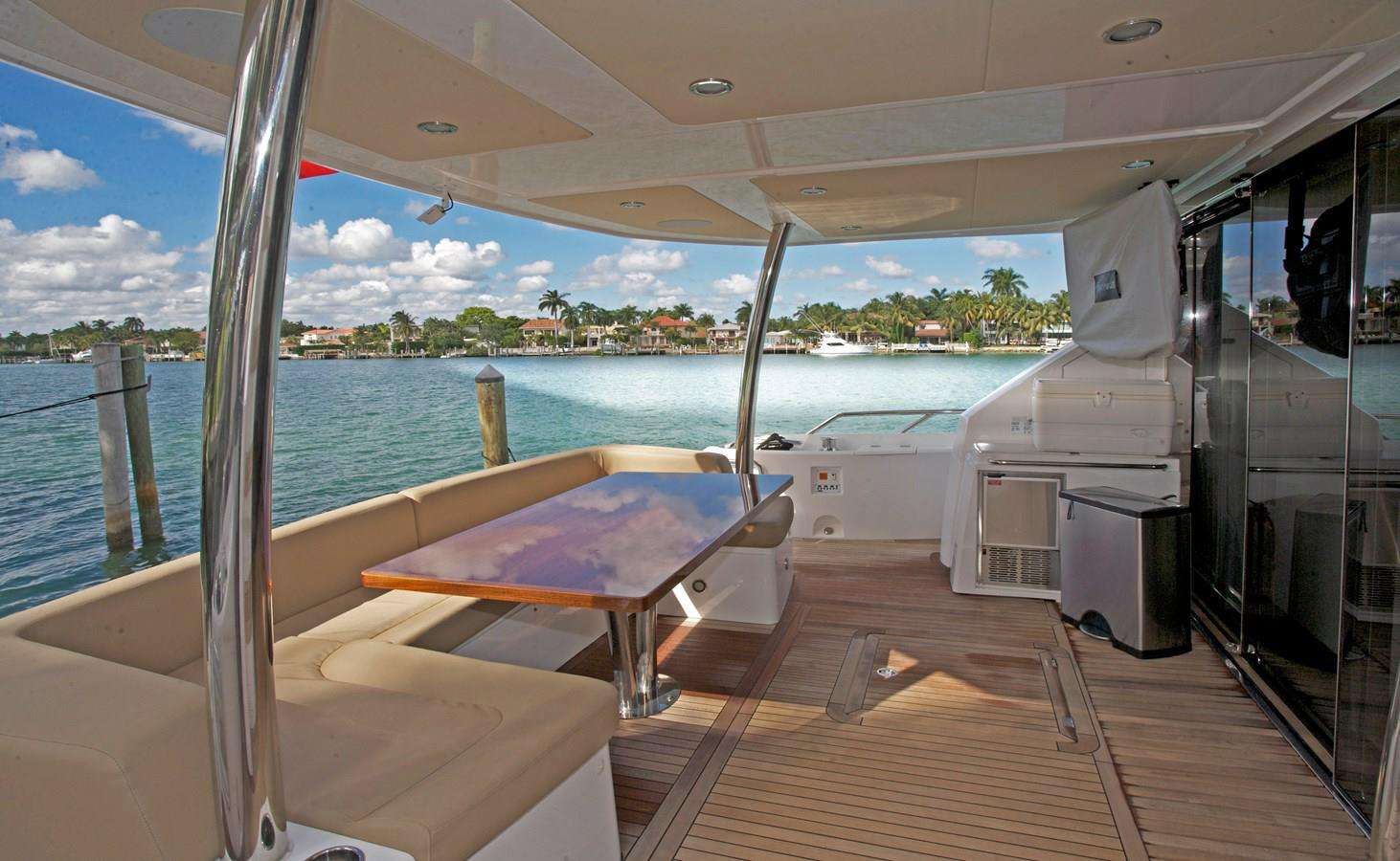 BORN TO RUN - Yacht Charter Miami & Boat hire in US East Coast & Bahamas 4