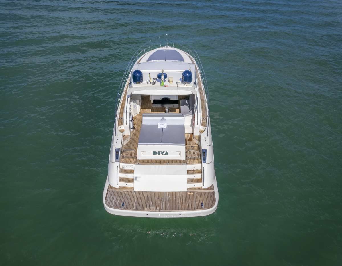 Diva - Yacht Charter Miami & Boat hire in Florida & Bahamas 3