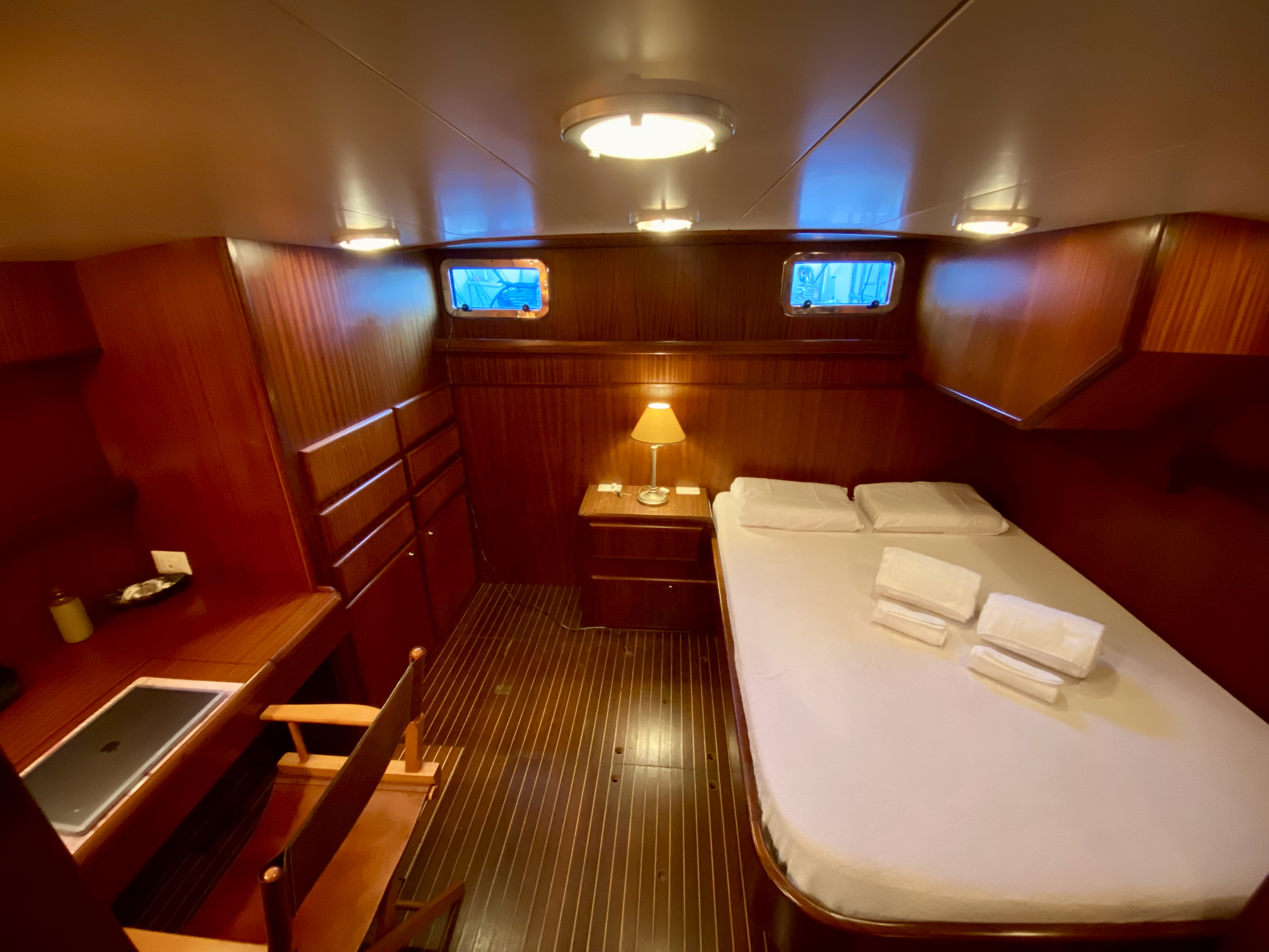 Motorboat - Luxury yacht charter Italy & Boat hire in Italy Rome Anzio Marina di Nettuno 5