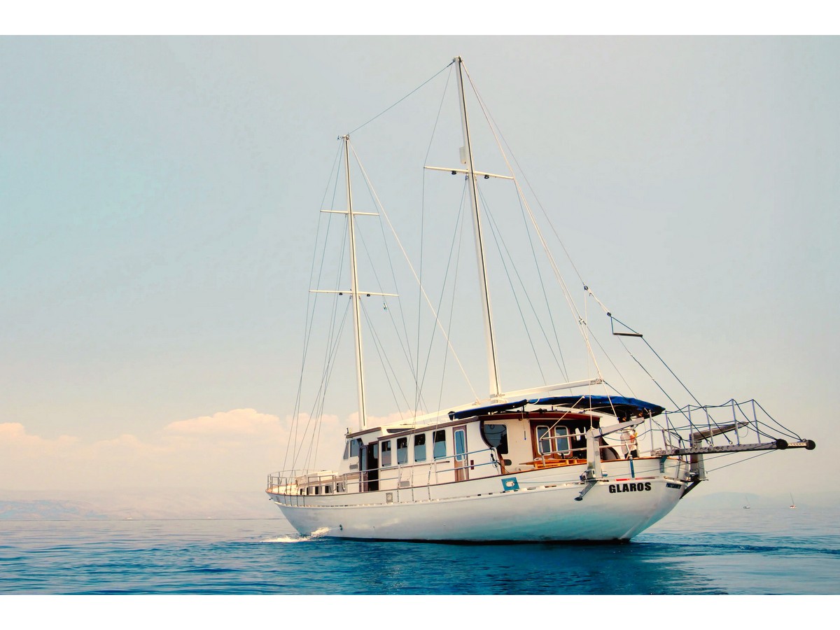 Gulet - Gulet charter Greece & Boat hire in Greece Athens and Saronic Gulf Megara Gulf Salamina Salamis Yachting Club 2