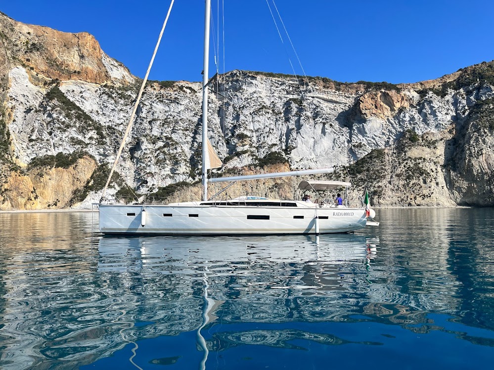D&D Kufner 54 - Yacht Charter Ponza & Boat hire in Italy Pontine Islands Ponza Porto di Ponza 3
